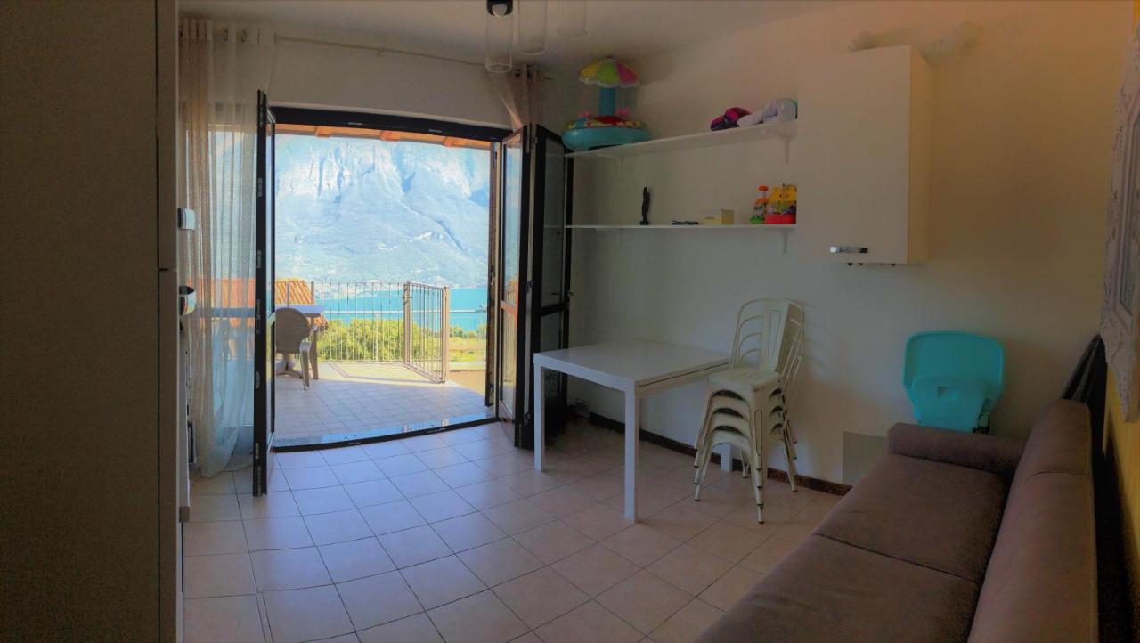 La Quiete 07 Lake View Apartment By Gardadomusmea トレモージネ エクステリア 写真